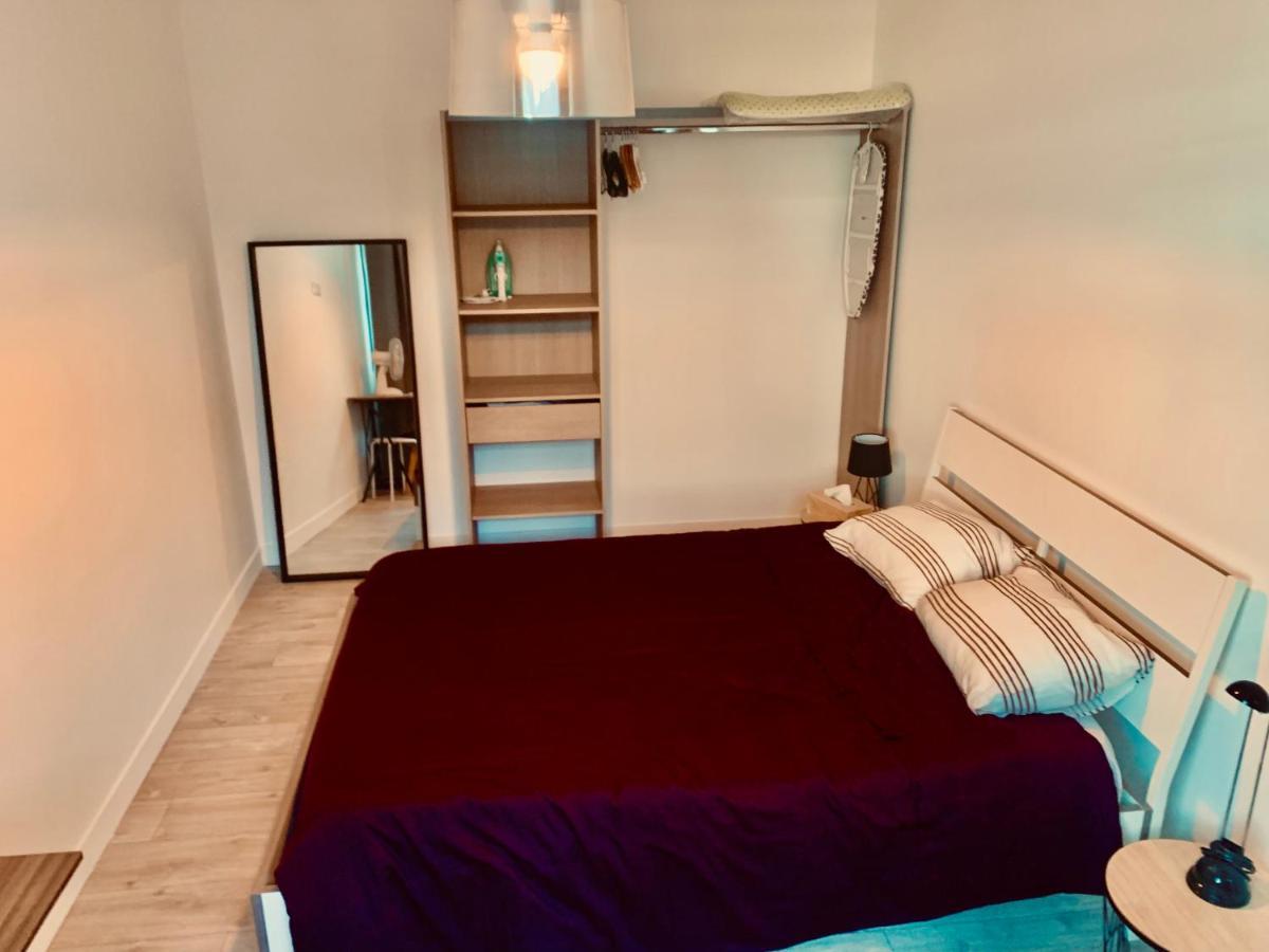 Superbe Appartement En Hyper Centre De Charleville Exteriör bild