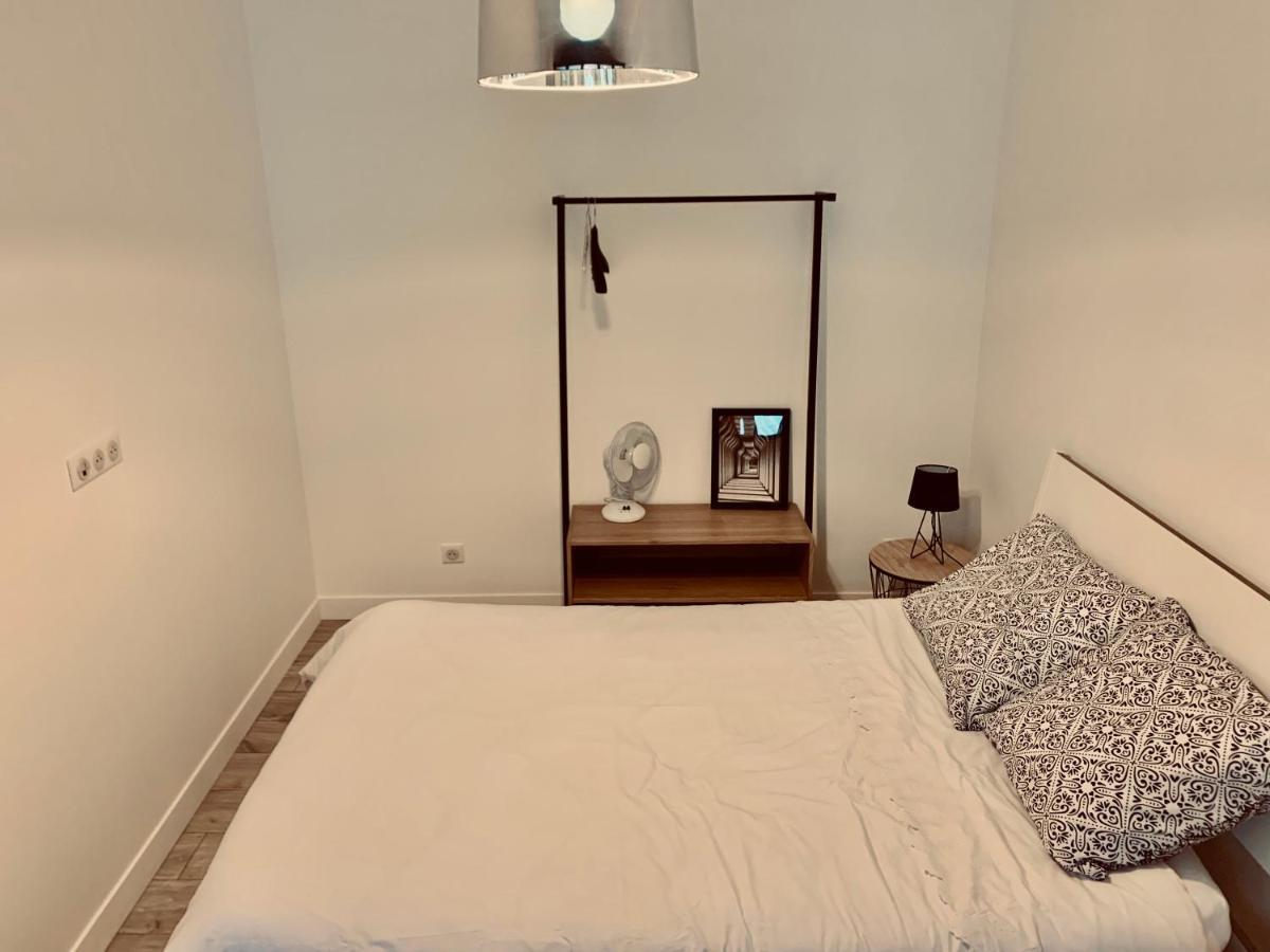 Superbe Appartement En Hyper Centre De Charleville Exteriör bild