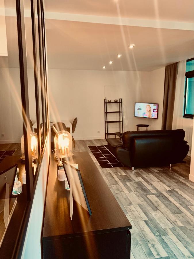 Superbe Appartement En Hyper Centre De Charleville Exteriör bild